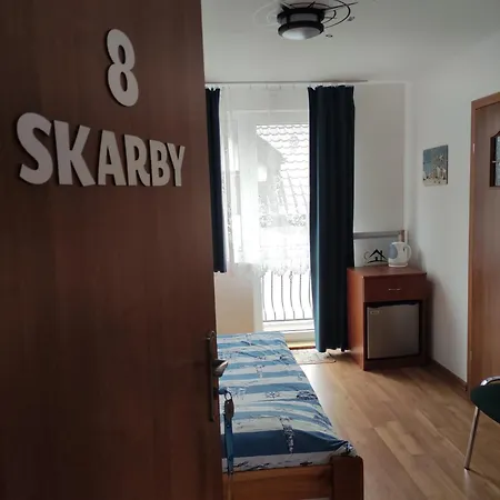 Sloneczny Dom 招待所 3*