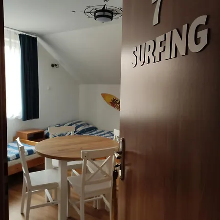 Sloneczny Dom 招待所 3*